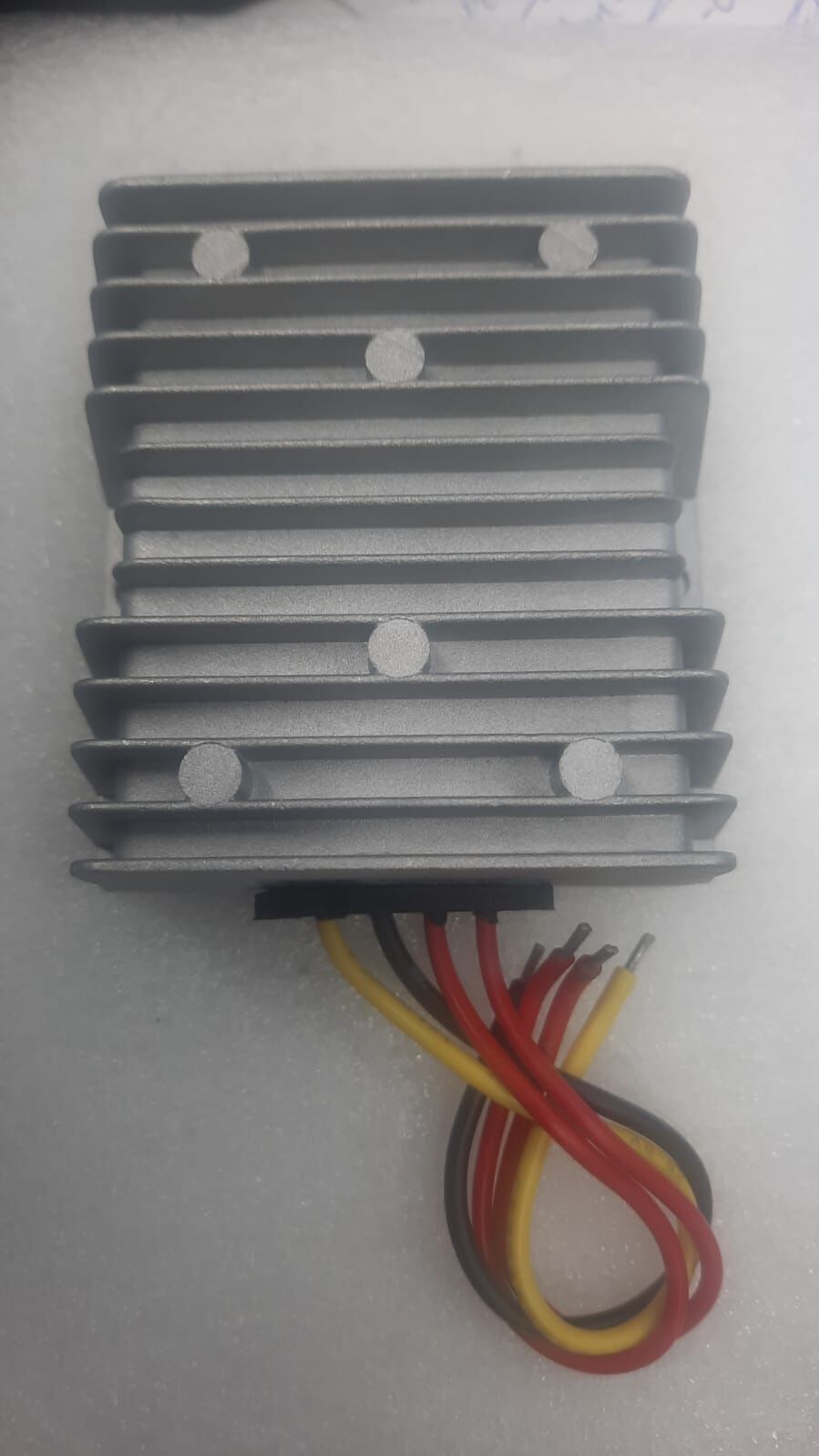 24Volt giriş 12 Volt Çıkış 10 Amper  Voltaj Düşürücü