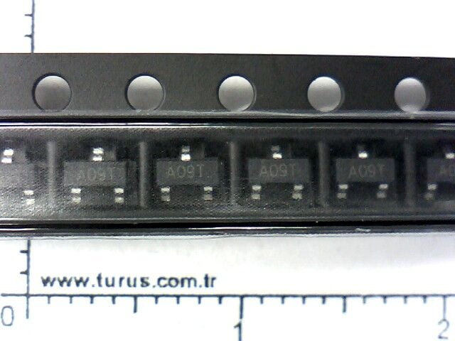 AO3400  30 Volt 5,8A N Mosfet SOT23  (A09T)