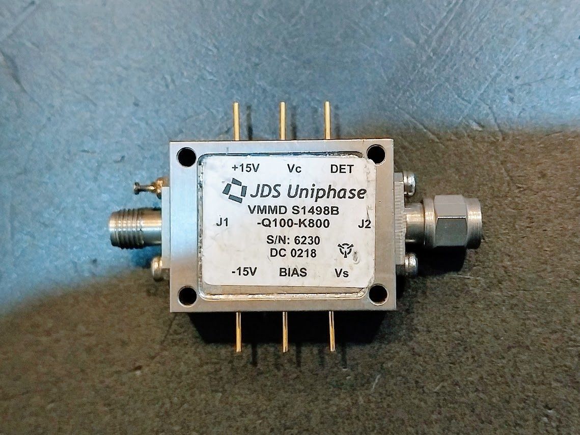 VMMD S1498B-Q100-K800 (UHF Modulator Driver Amplifier  100MHz 8GHz)